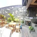 Hidden Paradiso Villa & Cafe